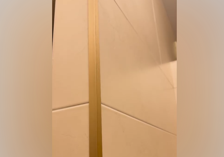 Угол наружный алюминиевый Уп 18-27.02лп